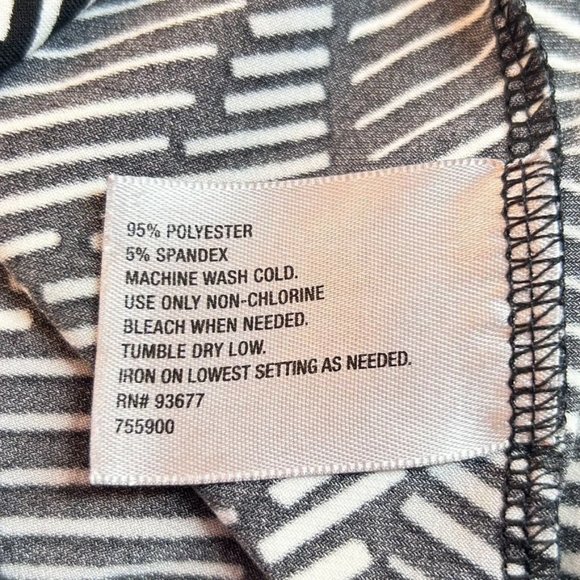 Worthington Women's Abstract Multicolor Print Stretch Short Sleeve Top  - Sz PS - Picture 5 of 5